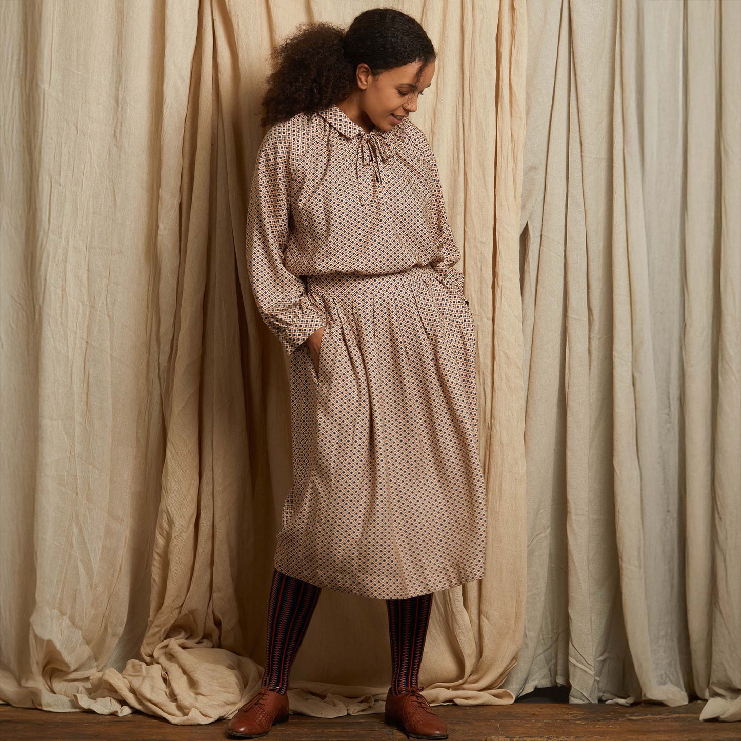 joan/tiles/ivory