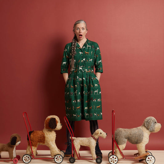 cynthia/porcelain dogs/green