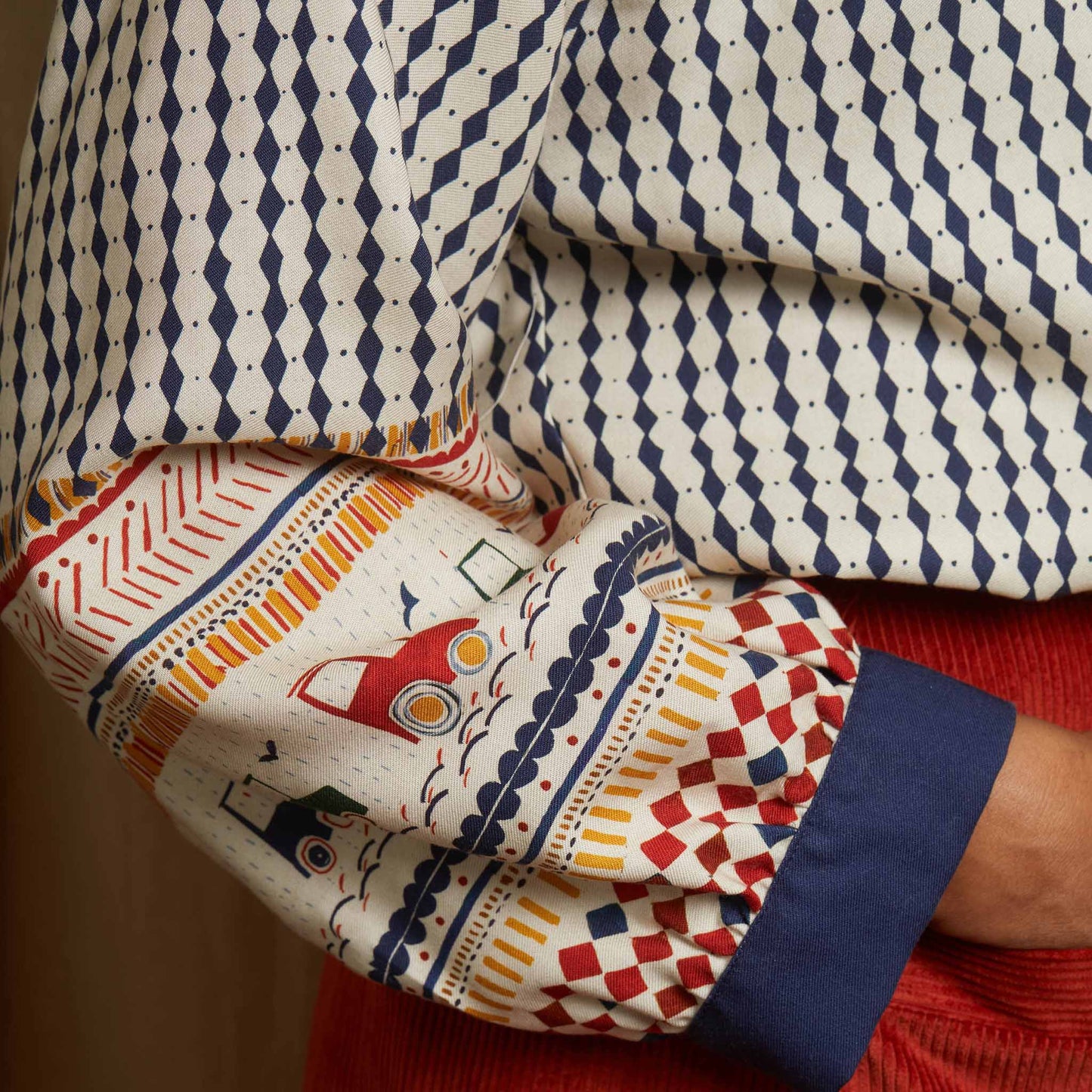 joan/tractor folk/beige