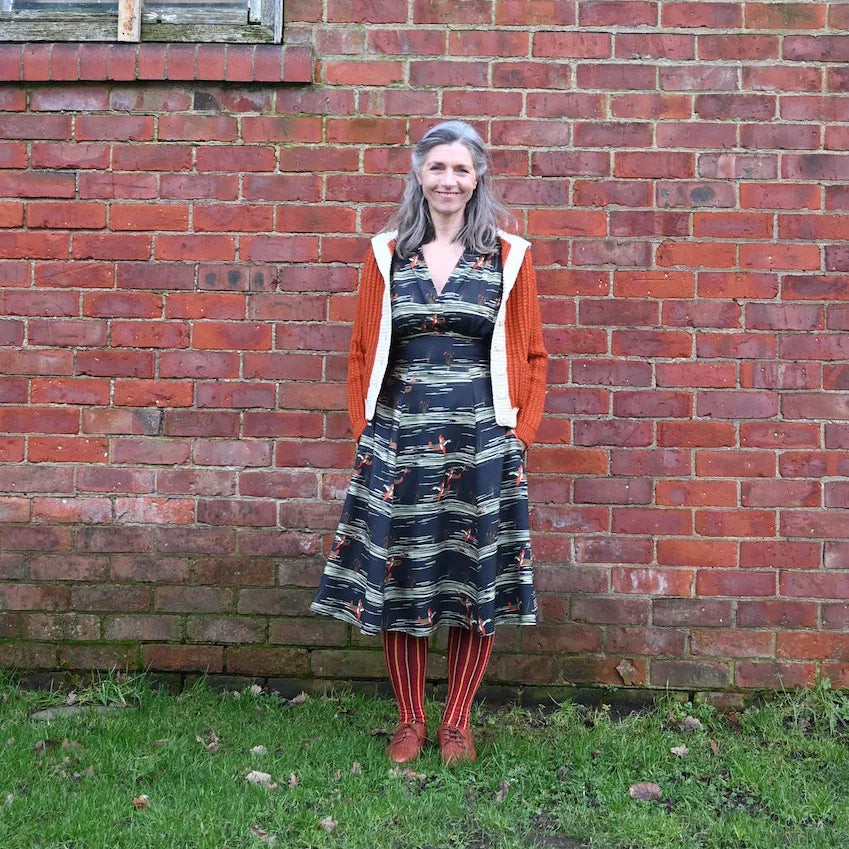 Palava 半袖ひざ丈ワンピース PALAVA 水色 半袖 ひざ丈ワンピース ドレス – PALAVA japan