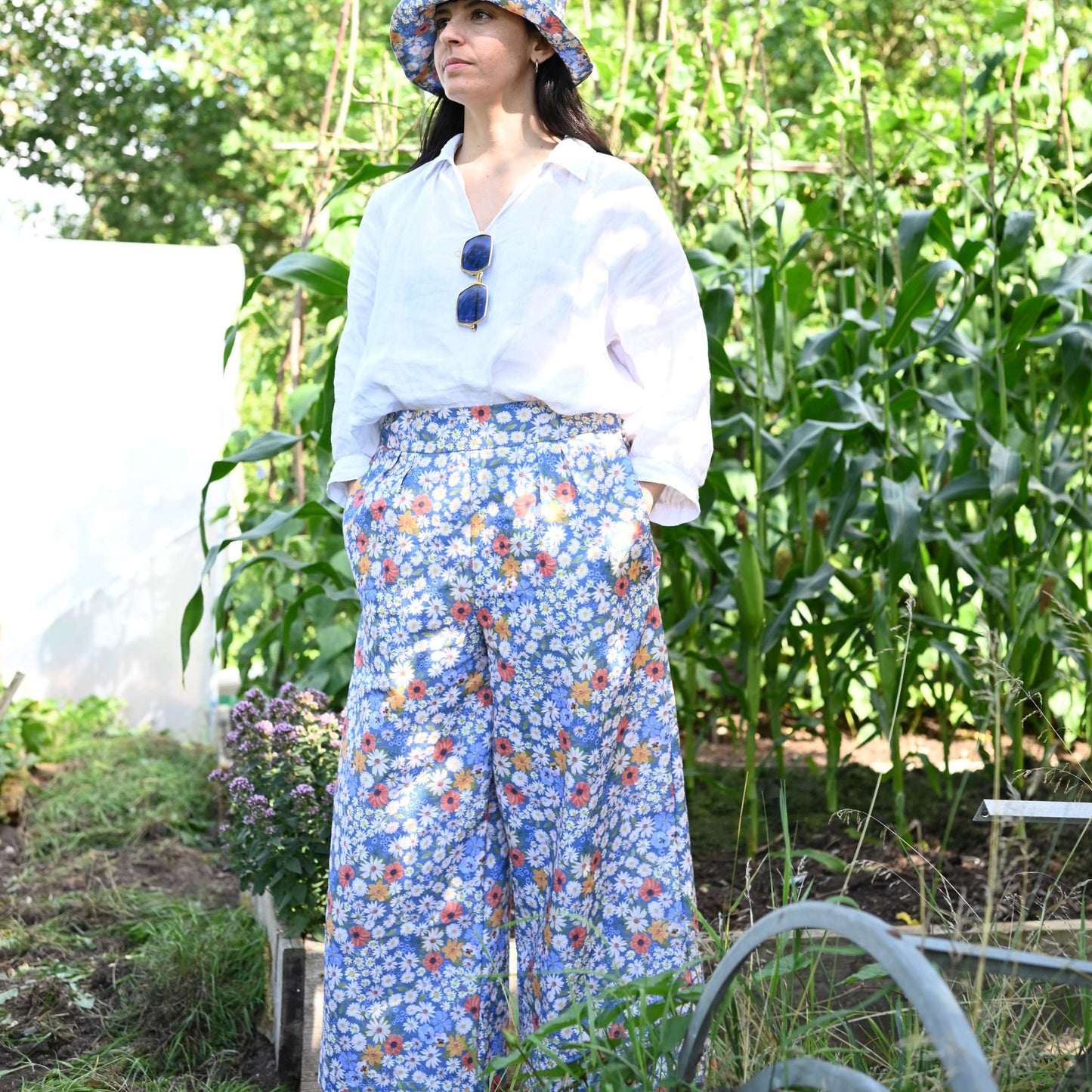 PALAVA レディース オーガニックコットン クロップドパンツ（トラウザーズ） 花柄 (マルチカラー) Edith Ditsy Daisy