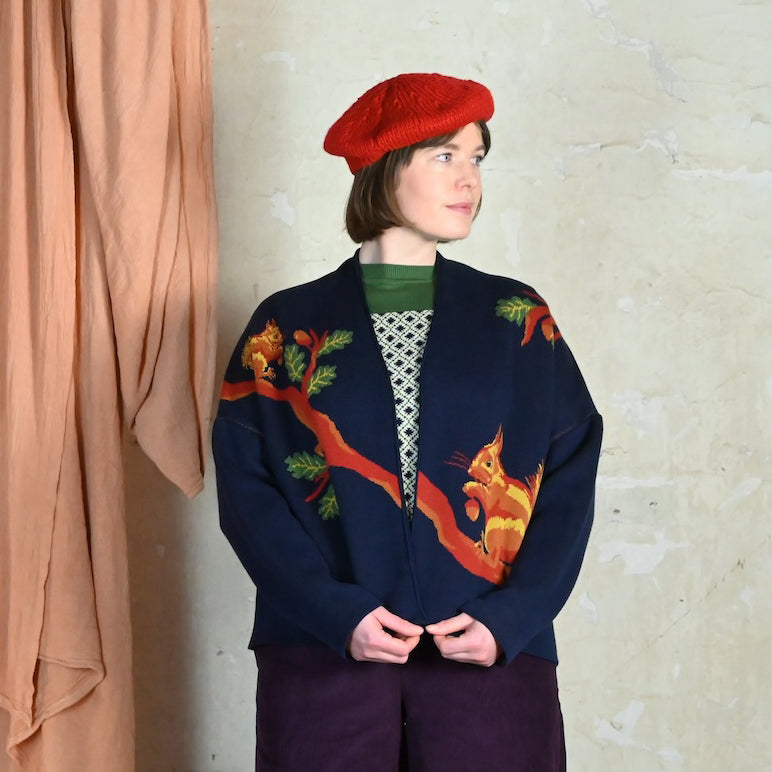 rosalind/squirrel/navy