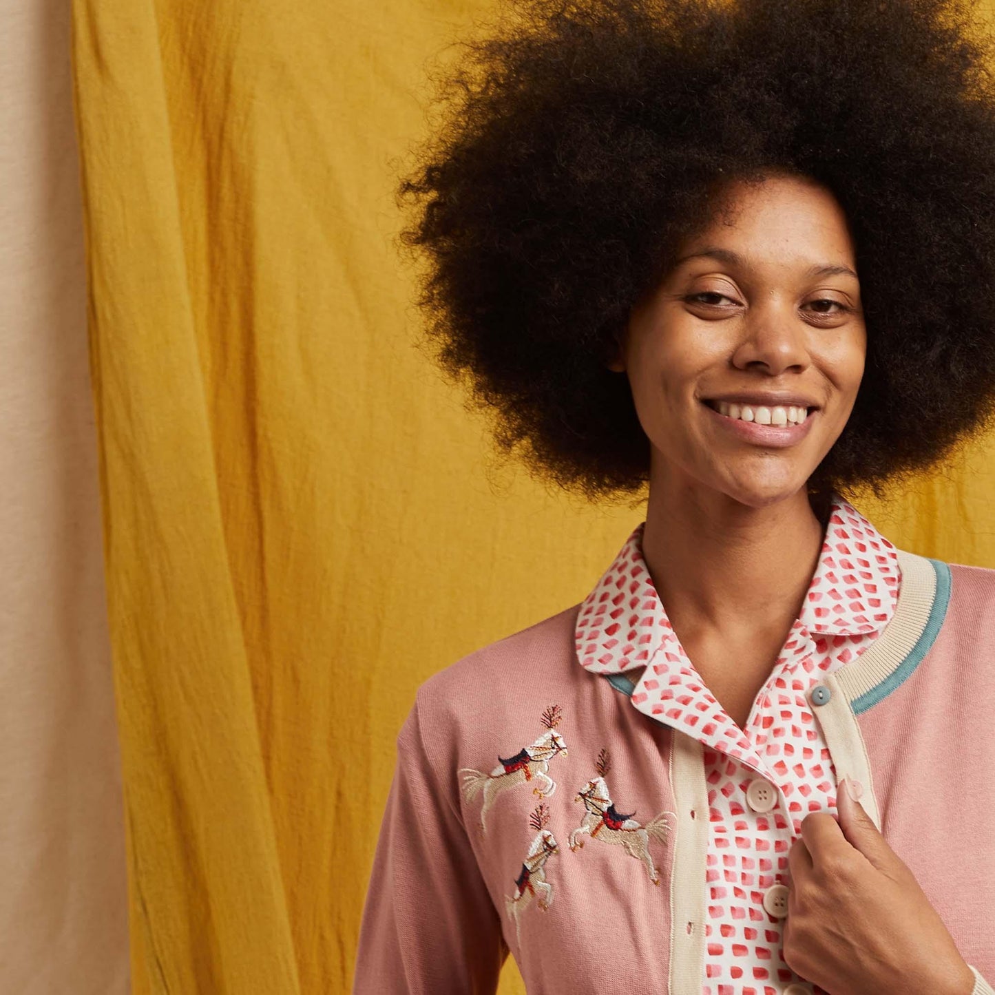 cardigan/prancing ponies/dusky pink