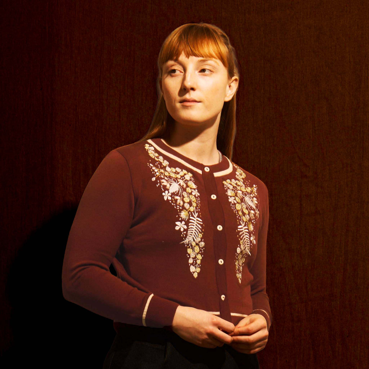 classic cardigan/white berries/rust