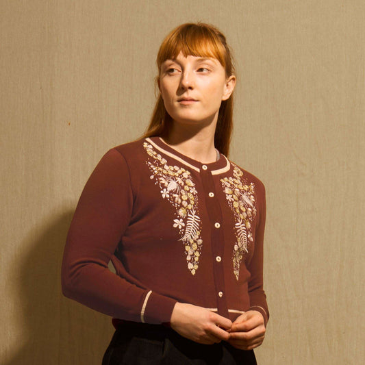 classic cardigan/white berries/rust