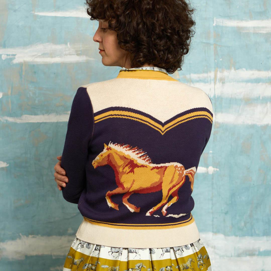 cardigan LS/large horse/navy